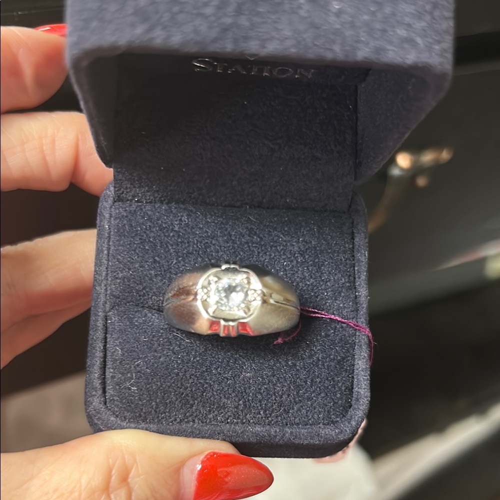 Rare Find!  Vintage 80s men’s ring CCI dome ring clear glass.